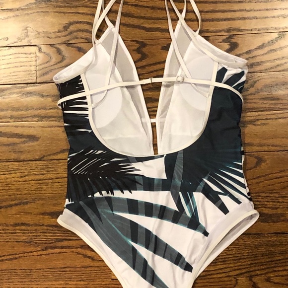 NEW! Aroa Bikini White Green One Piece Swimsuit - Picture 3 of 7